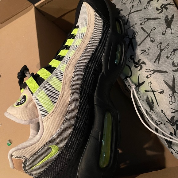 Air Max 95 DNHM - Picture 5 of 6